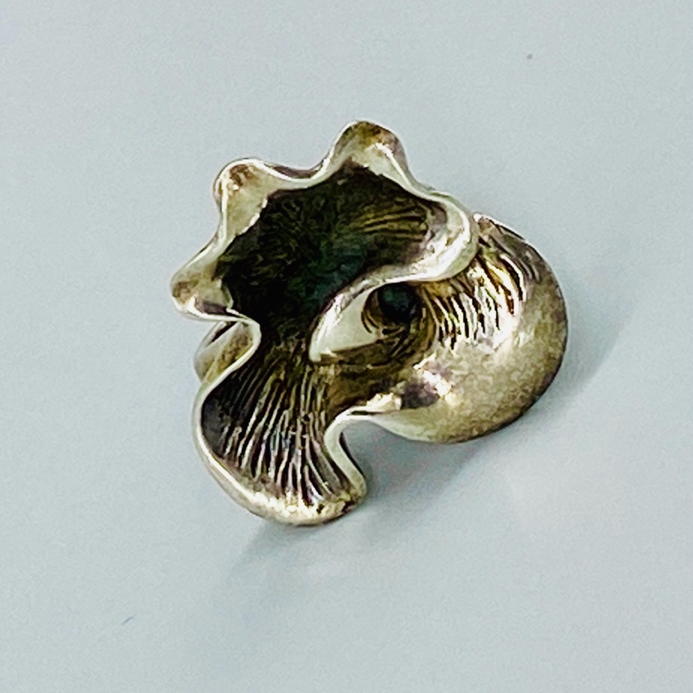 Vintage, Sterling Silver, Flower Ring, Post Modern, Handcrafted in Ukraine - Picture 10 of 16